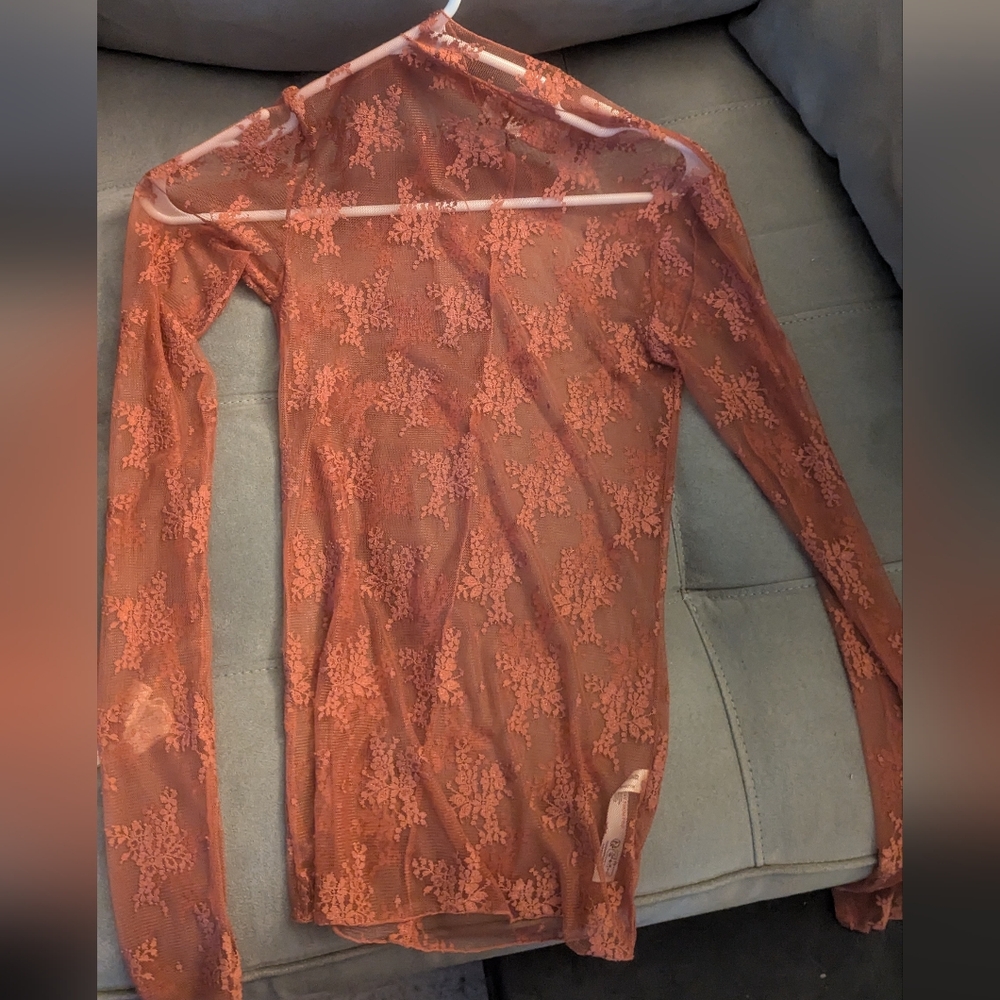 Free People Lady Lux Mauve Lace Top - Picture 2 of 4